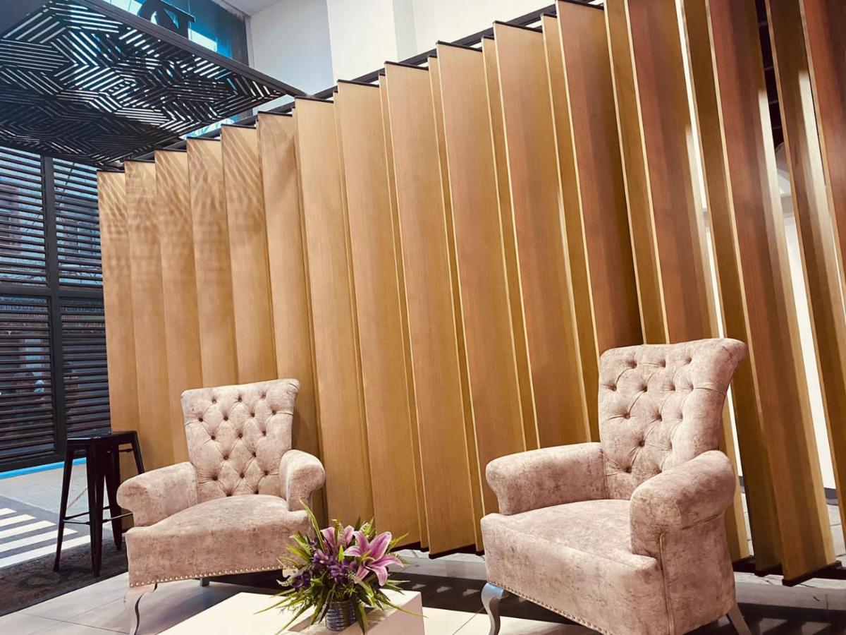 Hotel Doral Inn اباغويه المظهر الخارجي الصورة