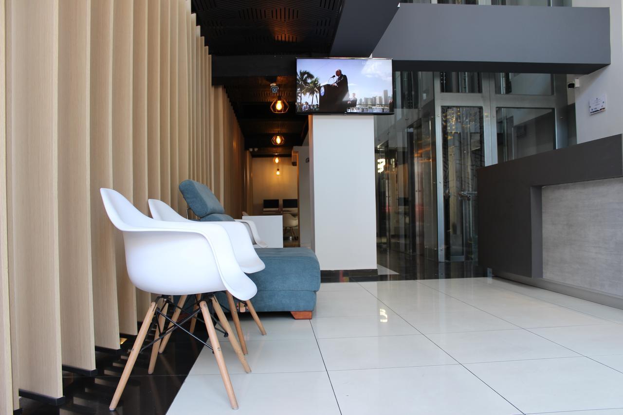 Hotel Doral Inn اباغويه المظهر الخارجي الصورة